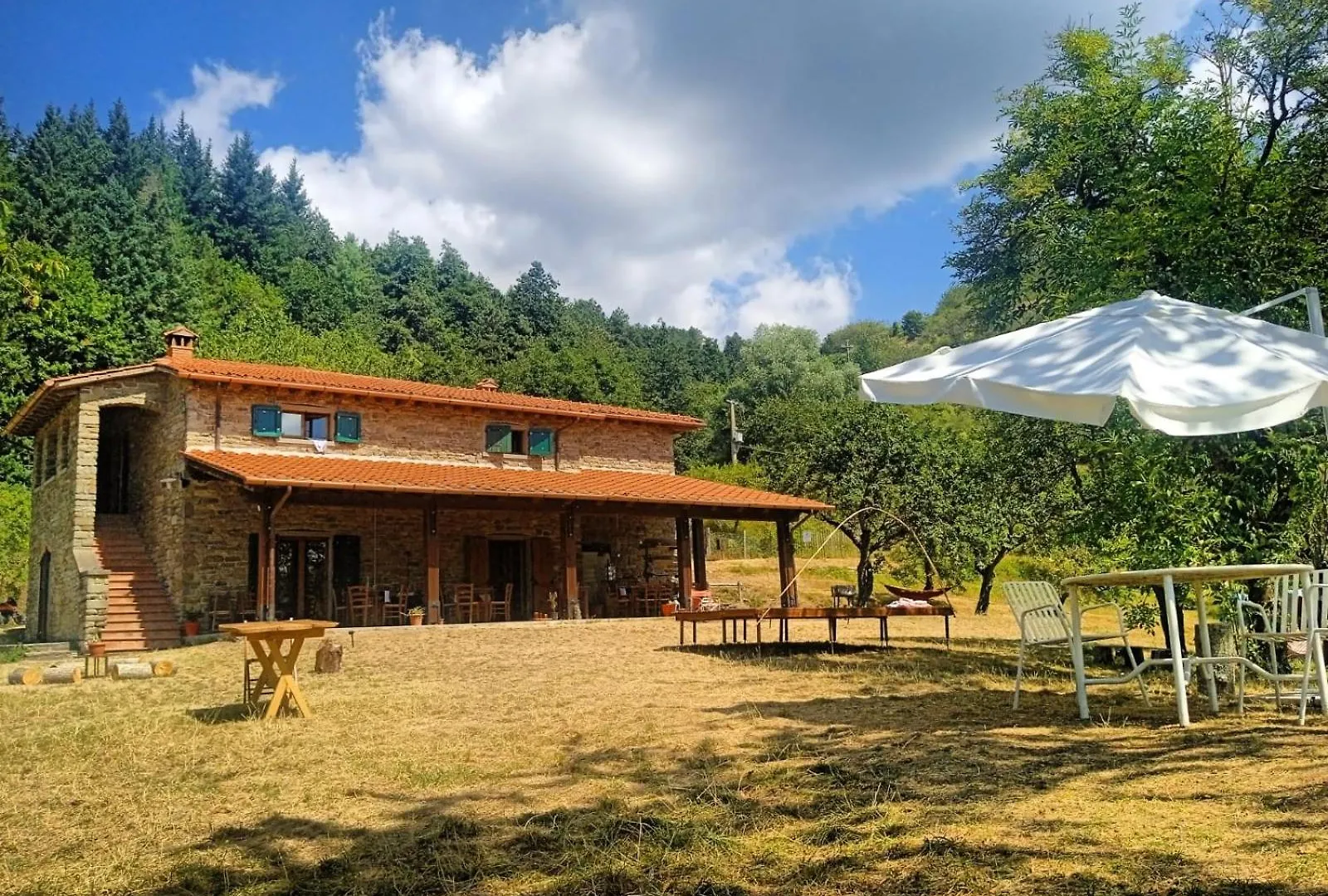 Rifugio Valomagna Hostel Falciano Italy